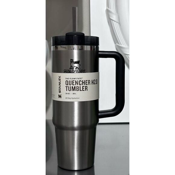 LIMITED EDITION‎ NAIJEL GRAPH X STANLEY QUENCHER H2.0 FLOWSTATE TUMBLER, 30OZ - Picture 3 of 6